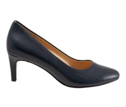Women's Trotters Babette Pumps